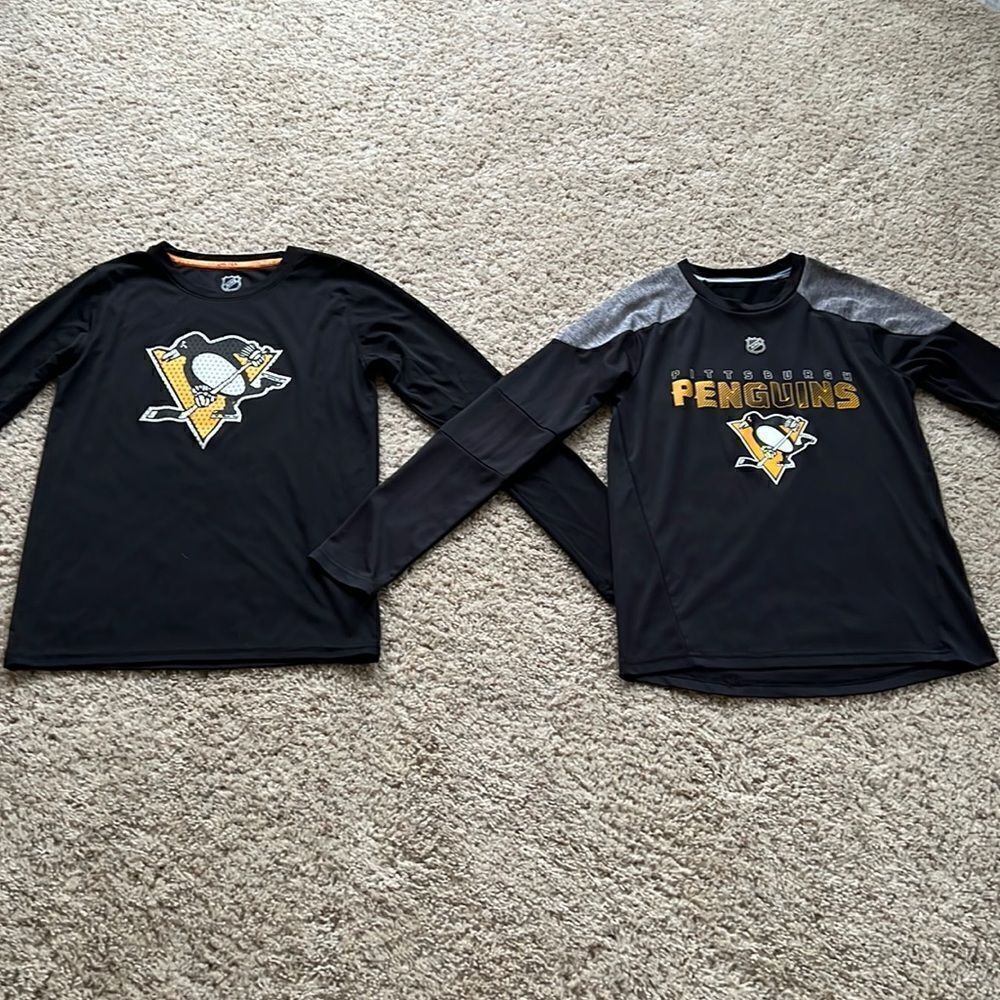 🐧 2 Boys Size Medium (10/12) Pittsburgh Penguins Shirts 🐧